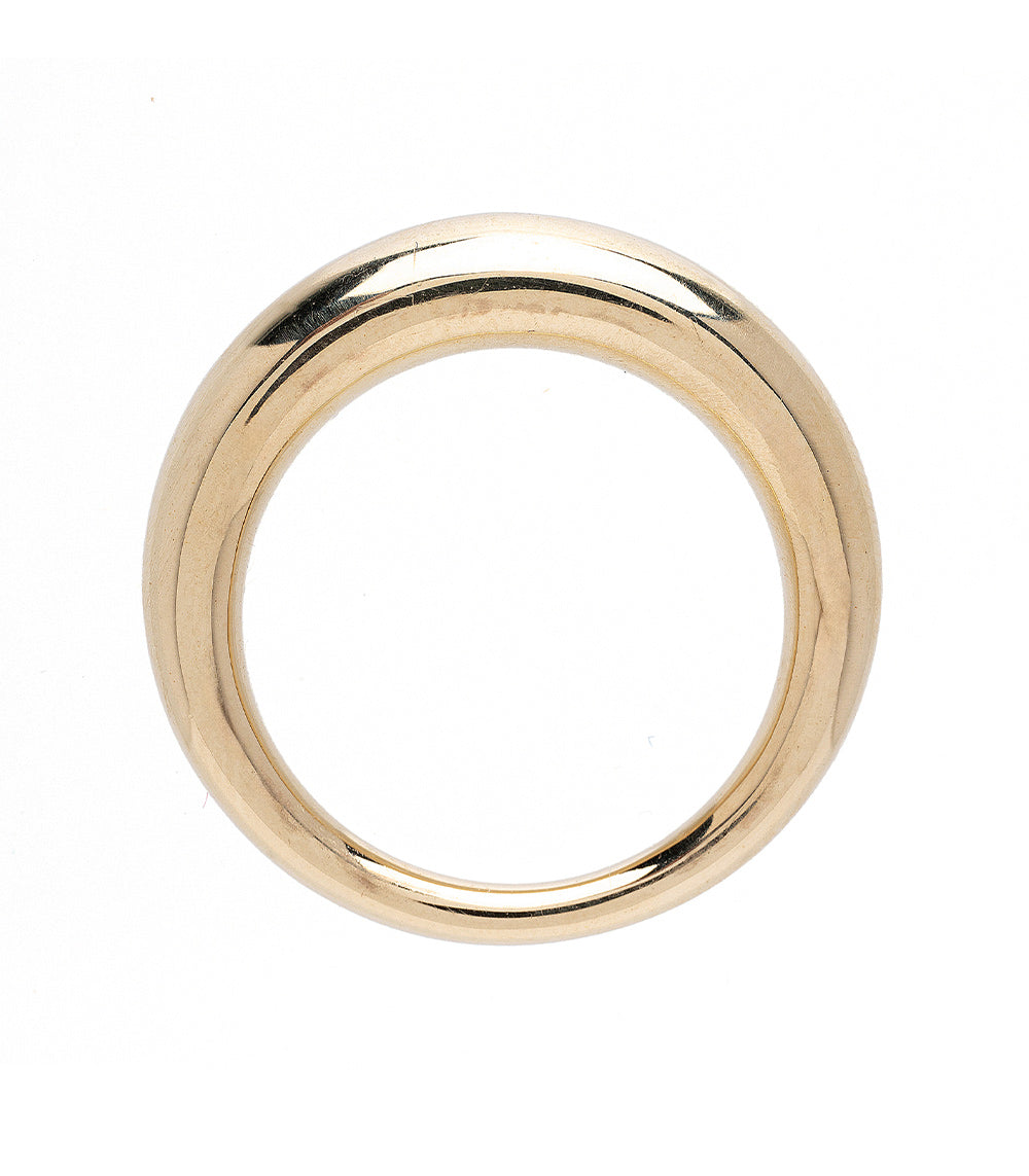 Crescent Band A-R44 ring band in 14K yellow gold with shiny finish and crescent profile