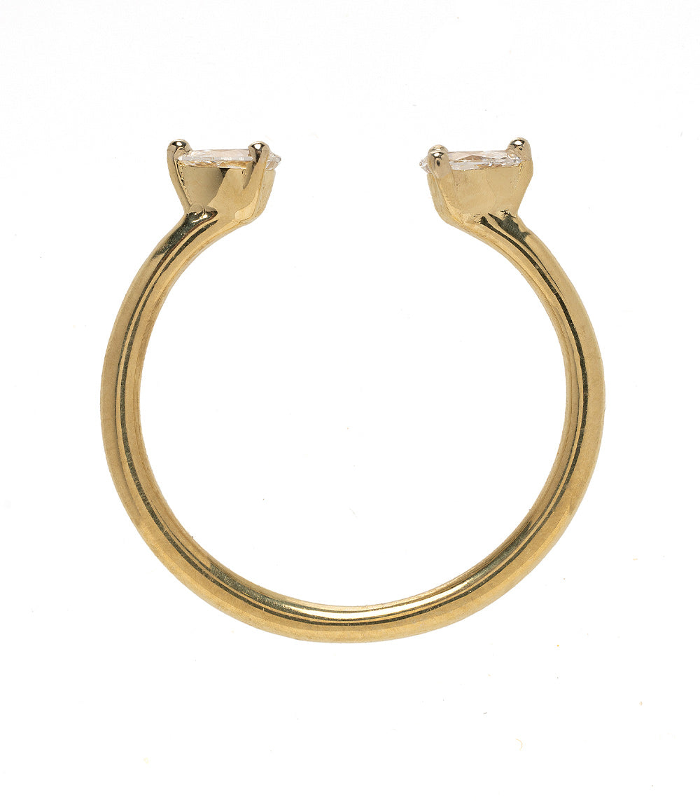Lunetta shiny 14K yellow gold band ring by A-R38-PC with prong-set central stone detail