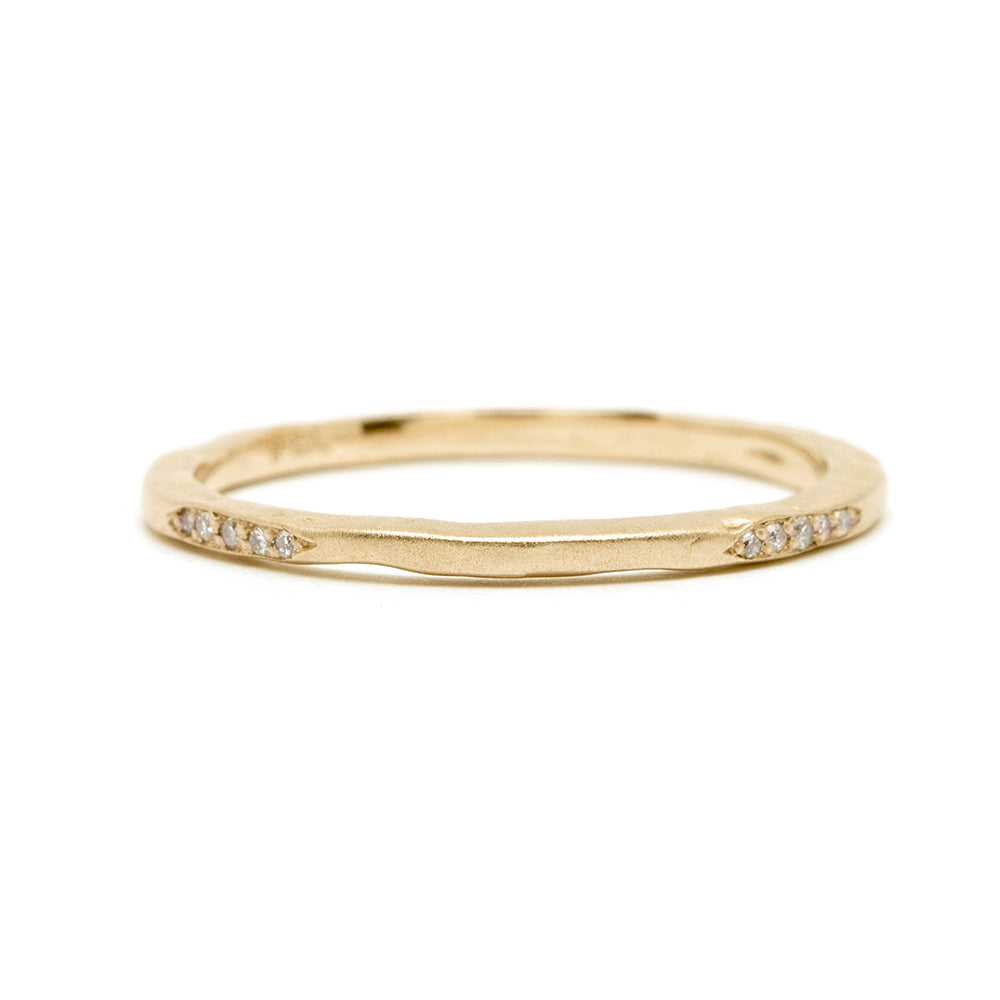 Skinny Stack ES-R11-P band ring in 14K yellow gold with small diamond accents, shiny finish