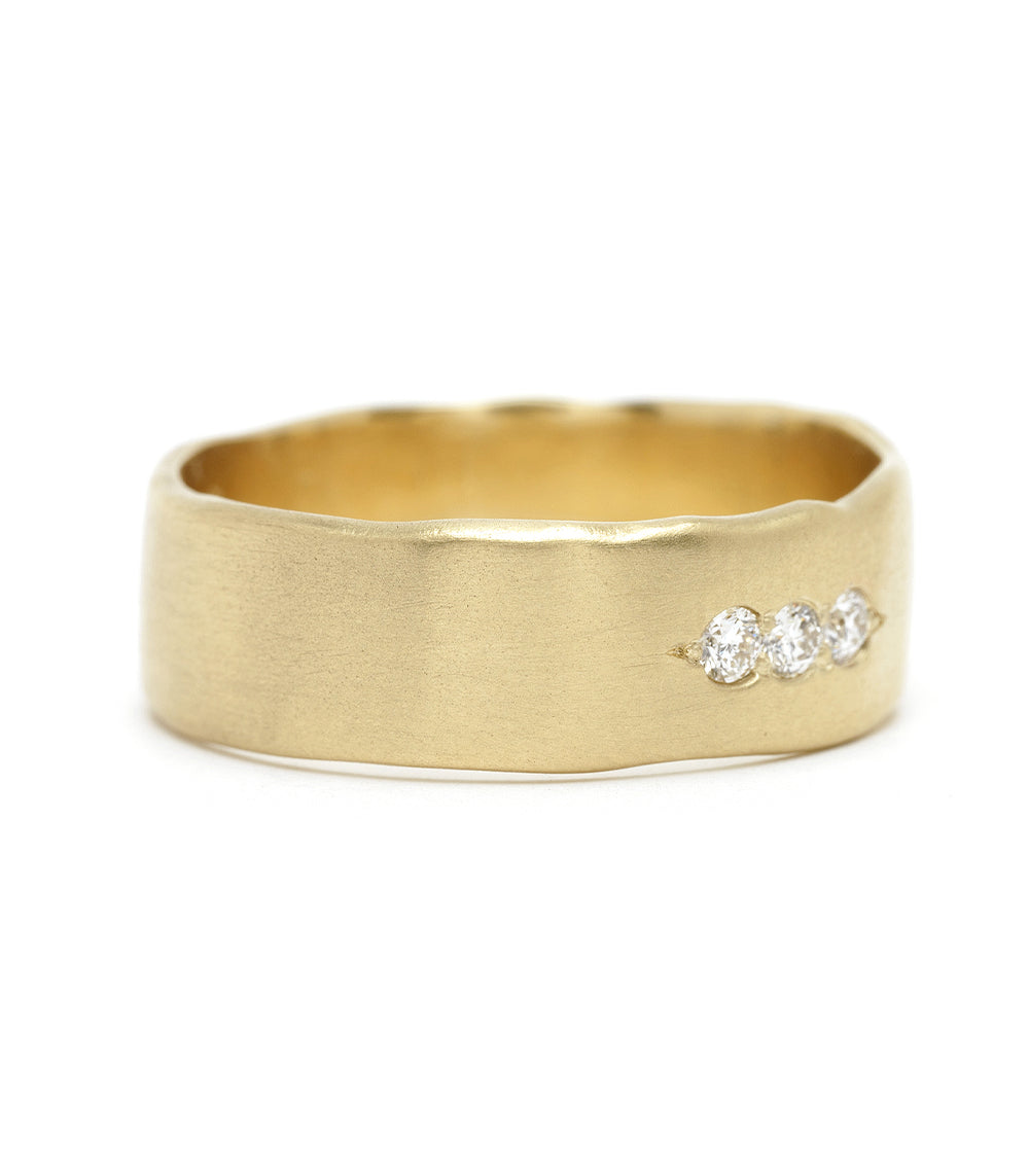 Ducks in a Row P-R3-Horz gold 3 stone engagement ring with shiny finish and clustered diamonds
