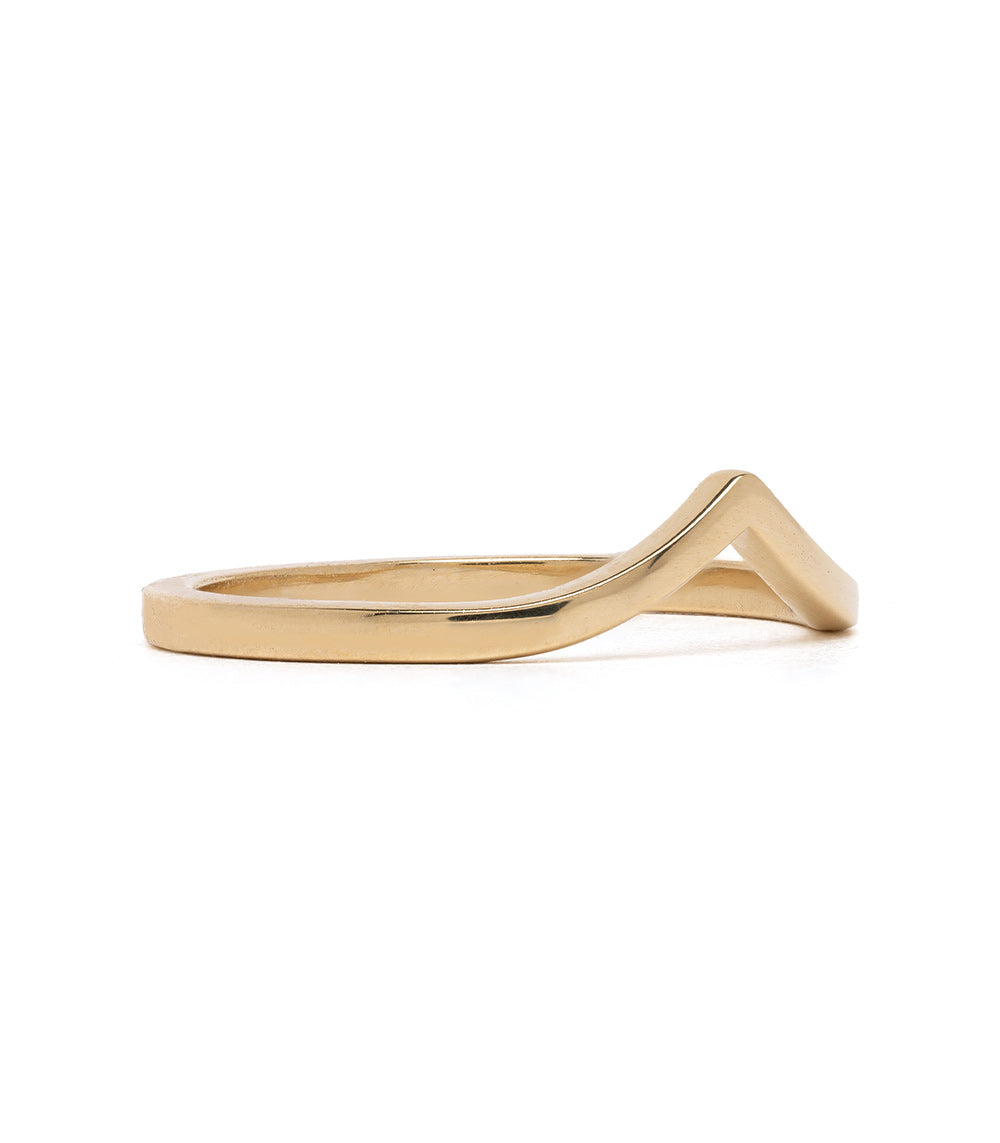 Mini Chevron Band by A-R1, 14K yellow gold ring band with mini chevron pattern, shiny.