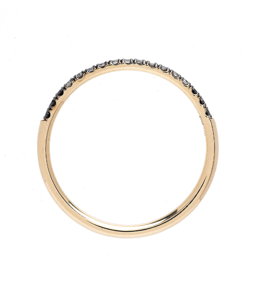 Classic Wire Band A-R29 ring band in 14K yellow gold with shiny finish and black-stone detailing