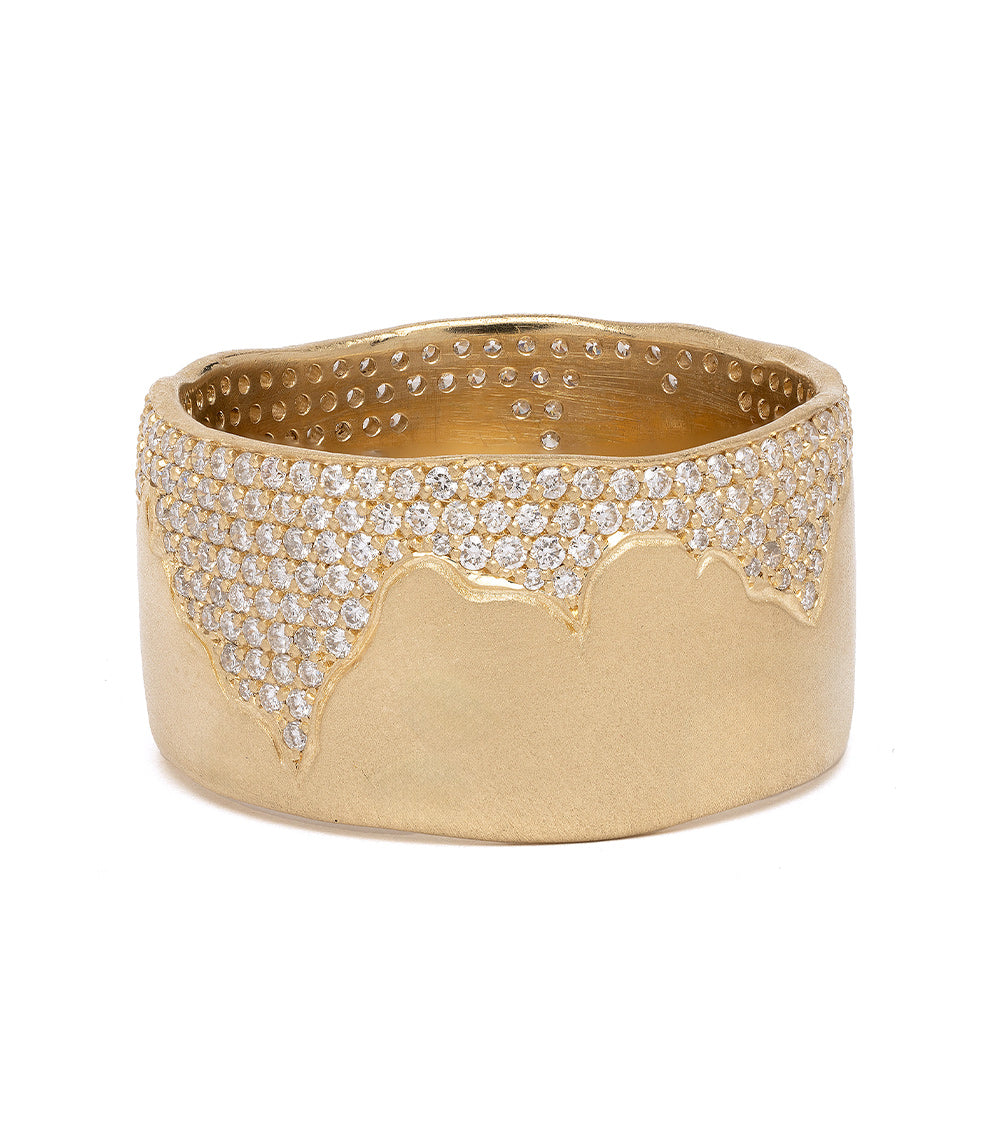 Cracked Band- 10mm P-R4-Cracked gold ring in 14K yellow gold with diamond pave crack motif